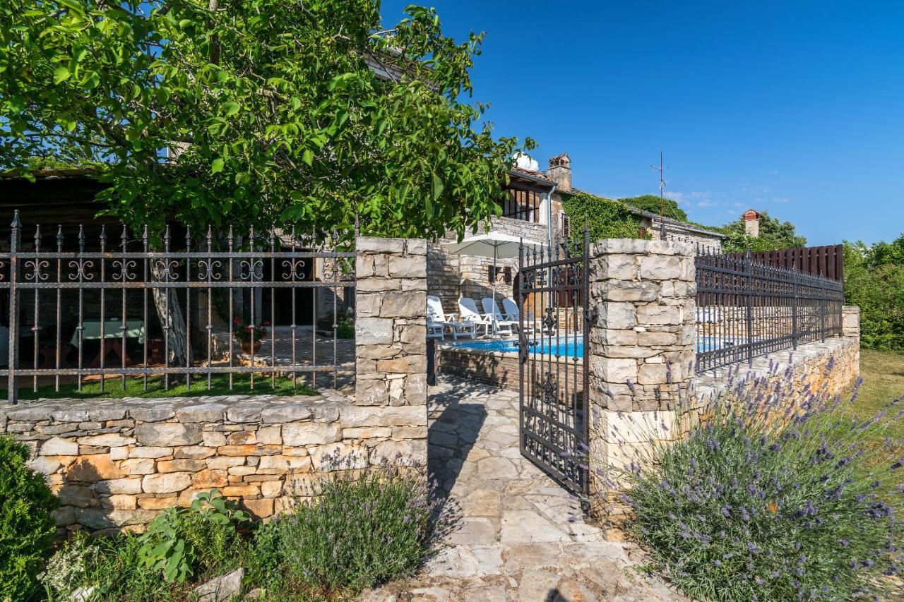 Villa Maria Oprtalj Exterior foto